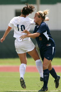 乐鱼体育官网登录-国足场上球员换位效率与执行成功率，国足场地更换